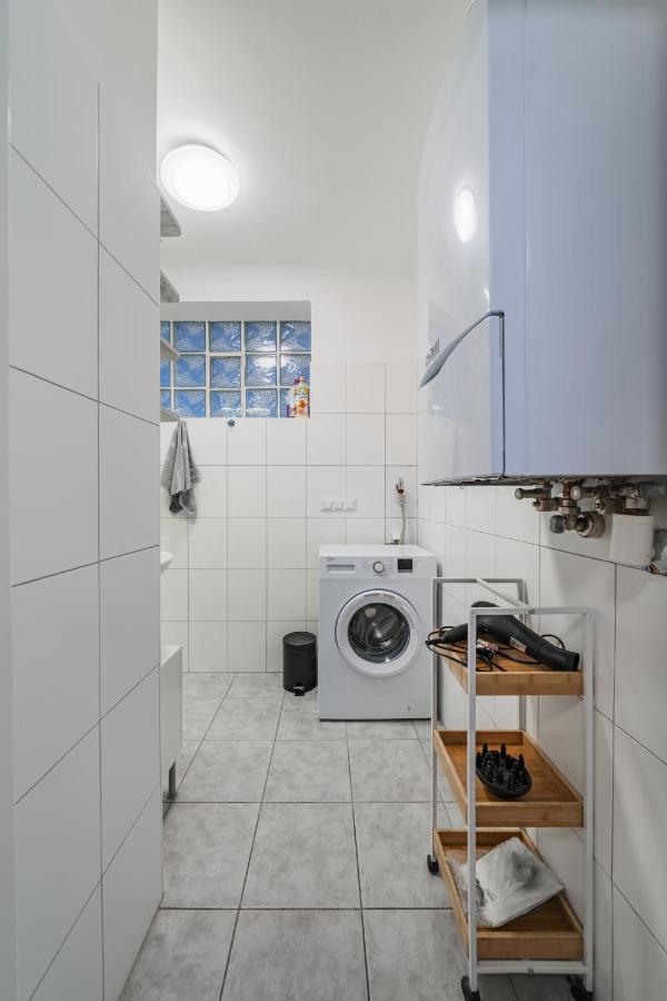 Modernes Appartement Nahe U-Bahn Und Schoenbrunn Wien Eksteriør billede